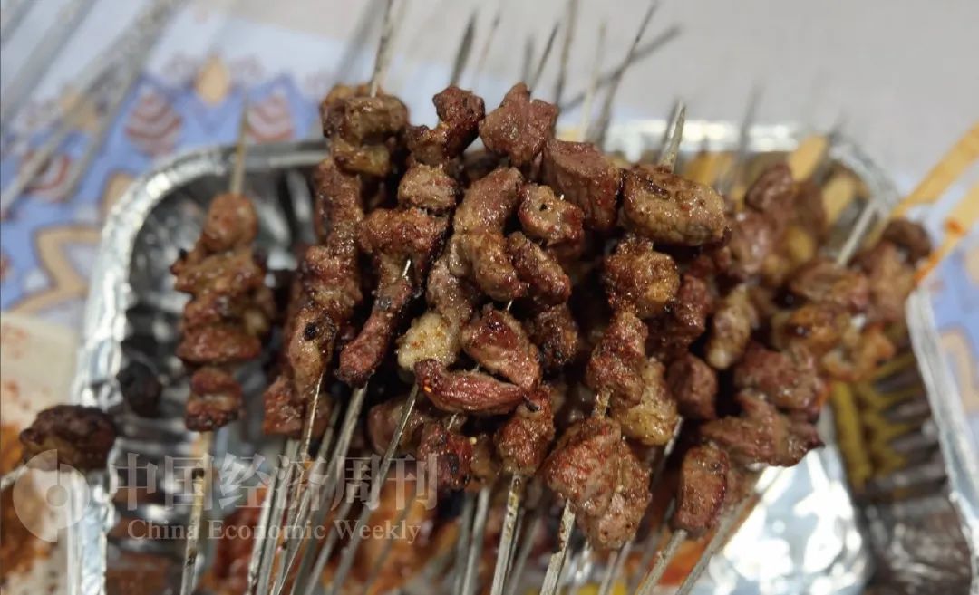 淄博烧烤爆红，锦州、徐州、西安表示不服