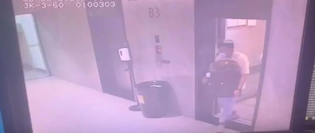 知名开发商保险箱被偷了?摄像头拍下一幕…对方回应:这不是偷,只是换个地方