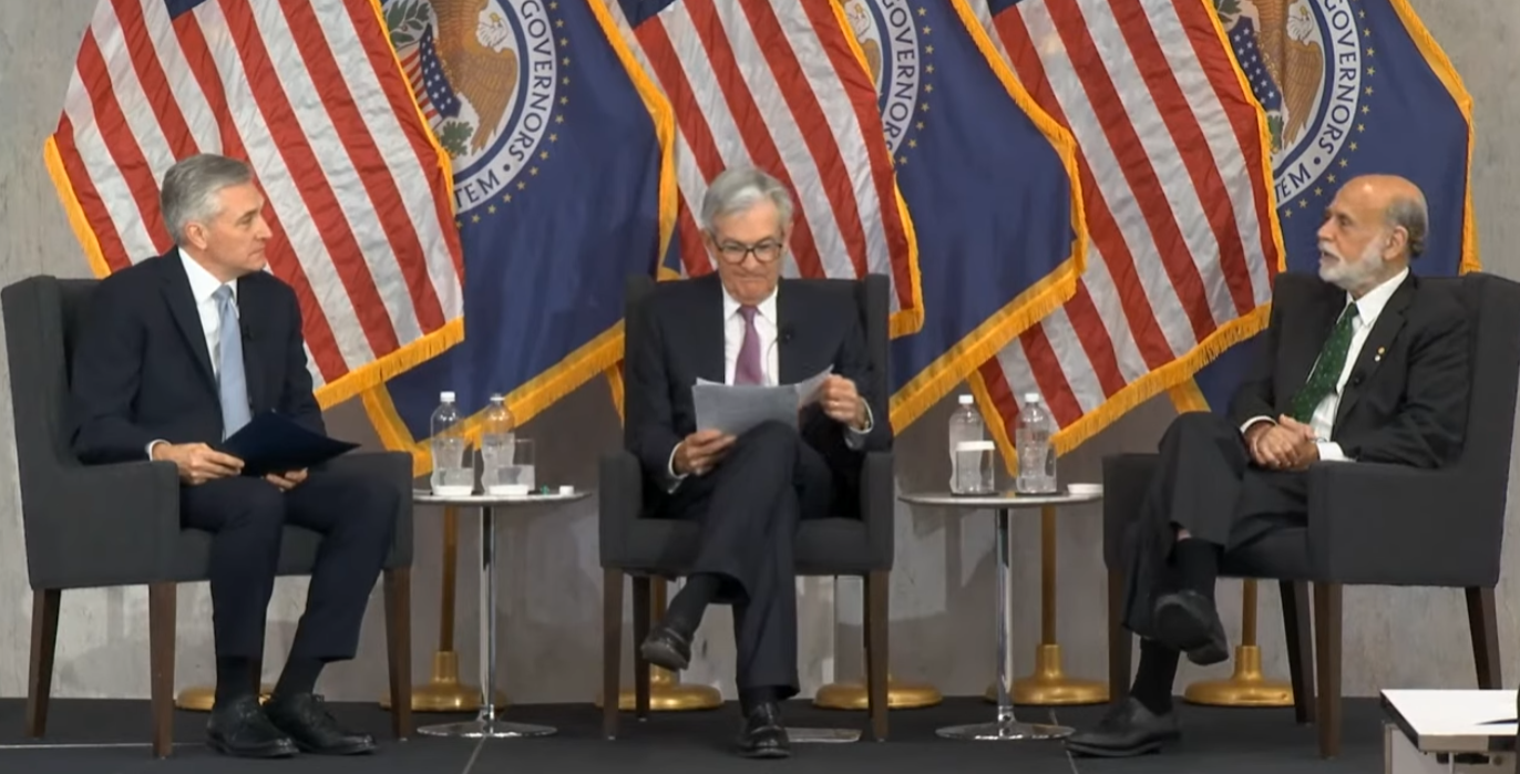 鲍威尔、伯南克共话货币政策 美联储主席释放6月暂停加息信号