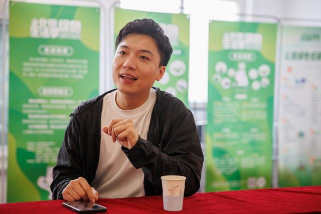 北京老栗树聚源德种植专业合作社负责人李思鹏。新京报记者 王子诚 摄