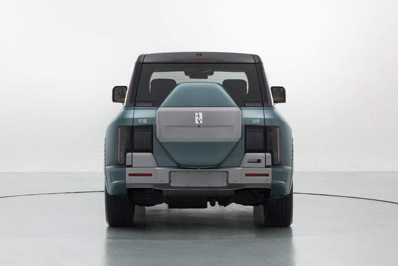 灵感来源于宝石矿物颜色,比亚迪仰望U8七种车身配色可选