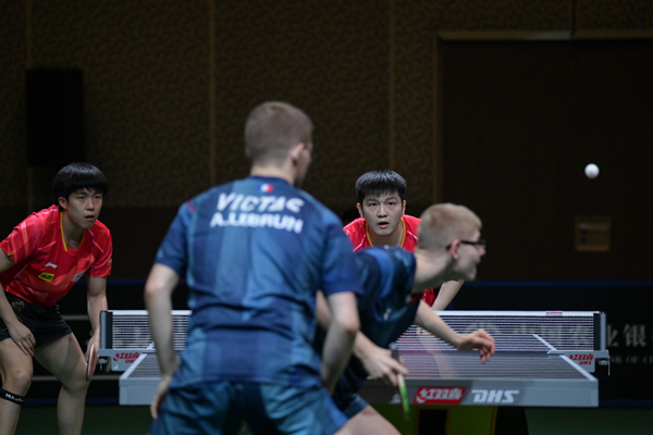 王楚钦樊振东成功晋级 dadd-5a676cec2a9dd9d0081938be0d570078.jpg