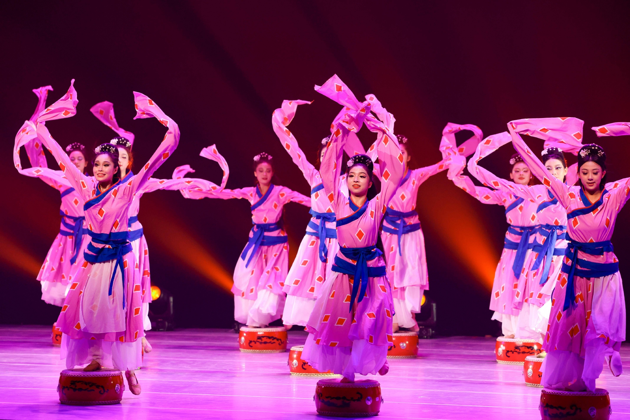 童心向党手势舞完整儿童版学生 7d56-b22d7e8062b38c17dd59b35407c2f943.jpg