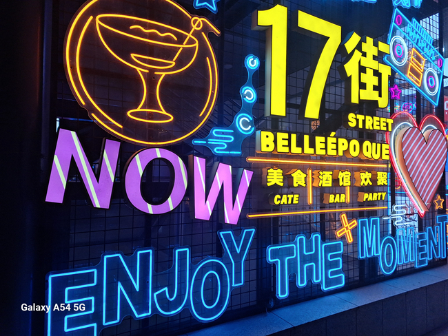 5000万像素大光圈主摄 尽享旗舰级影像体验