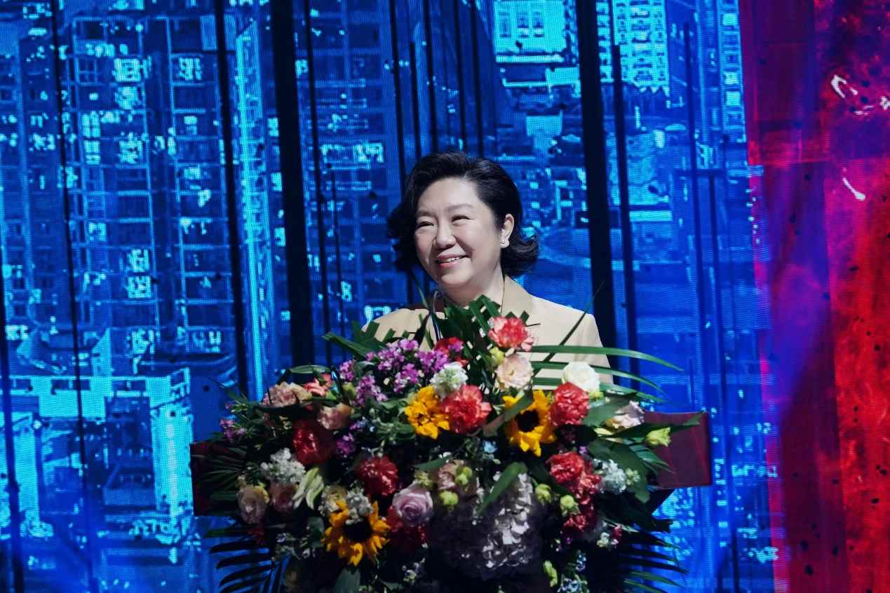 中国国家话剧院与爱奇艺达成战略合作《英雄时代》5月26日上线云影院