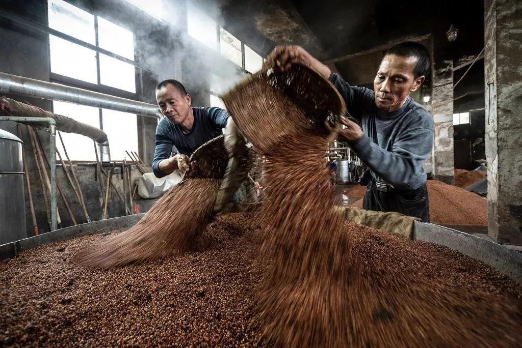 福酒,困在“名酒”里!“走出去”有多难?120亿市场大盘本地白酒仅占20%