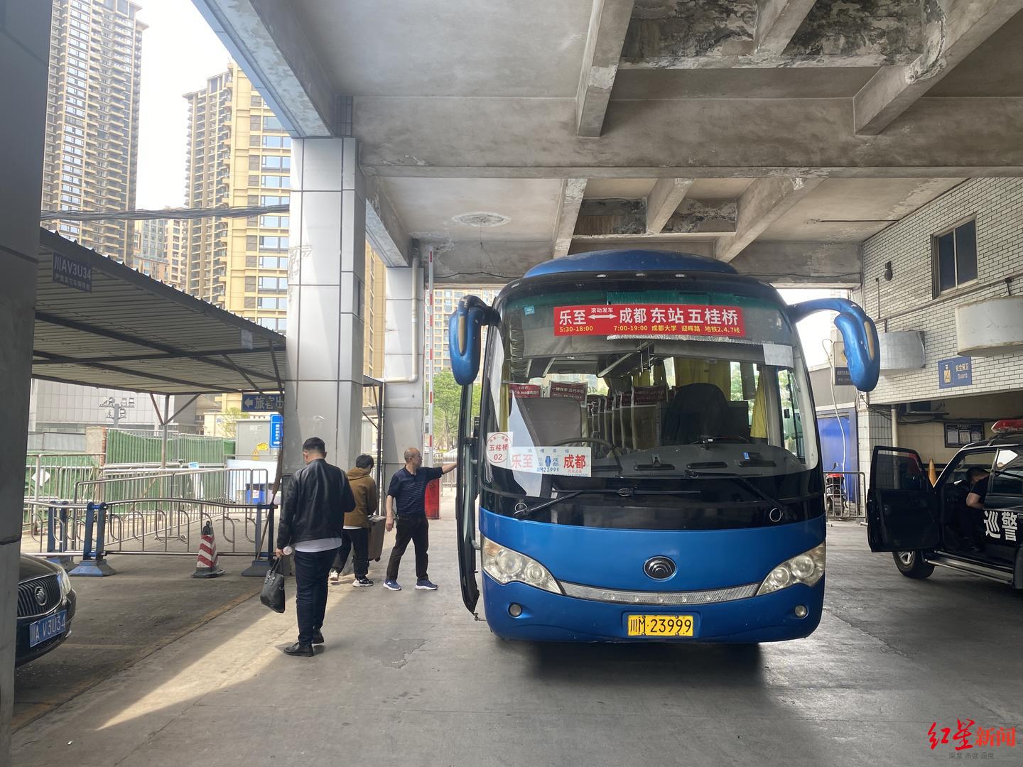 28岁的五桂桥车站，6月中旬关闭！去年客流仅38万人次，线路大多将调整至成都东站