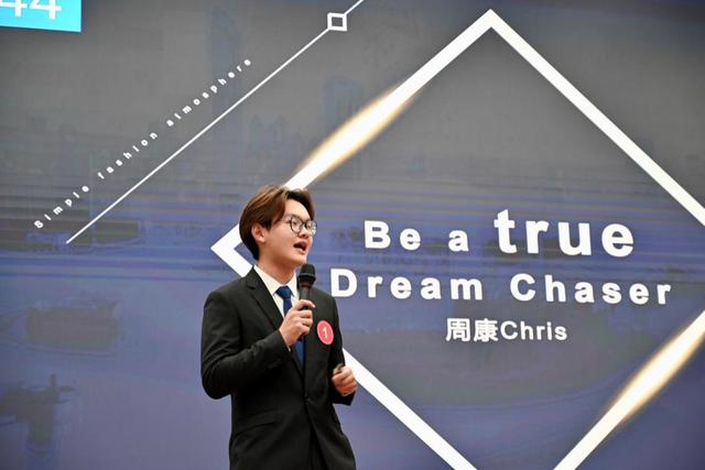 怎么样成为演说家 cb6d-e1bd4bb79d2260fc4b2936802a4e9fe9.jpg