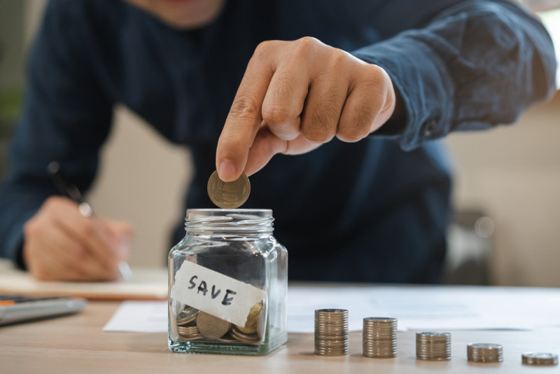 横琴人寿总经理黄志伟离职，副总经理崔望岭出任临时负责人、公司面临扭亏难题