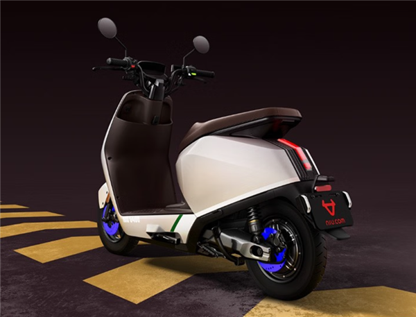 小牛G400两轮电动车开售：续航100km 最高时速52km/h