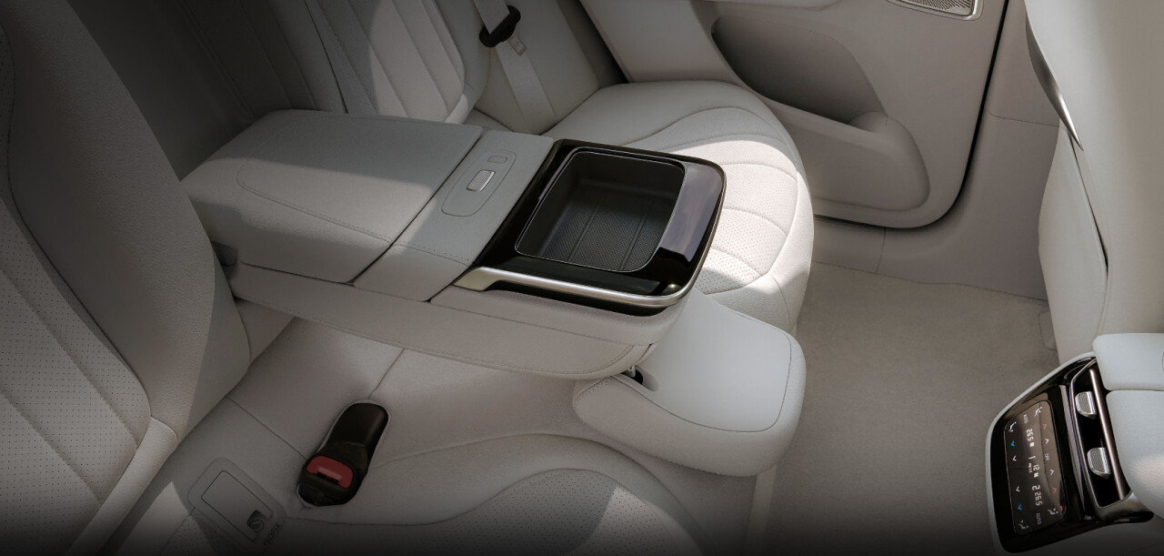 奔驰们的新能源困境：降价出售不是长久之计