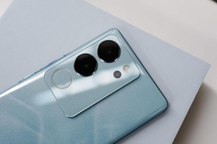 这次，vivo S系列终于找到了自己的定位