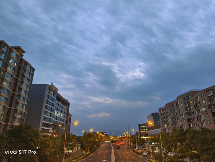 这次，vivo S系列终于找到了自己的定位