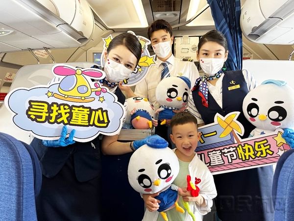 (本文图片均由华夏航空提供)