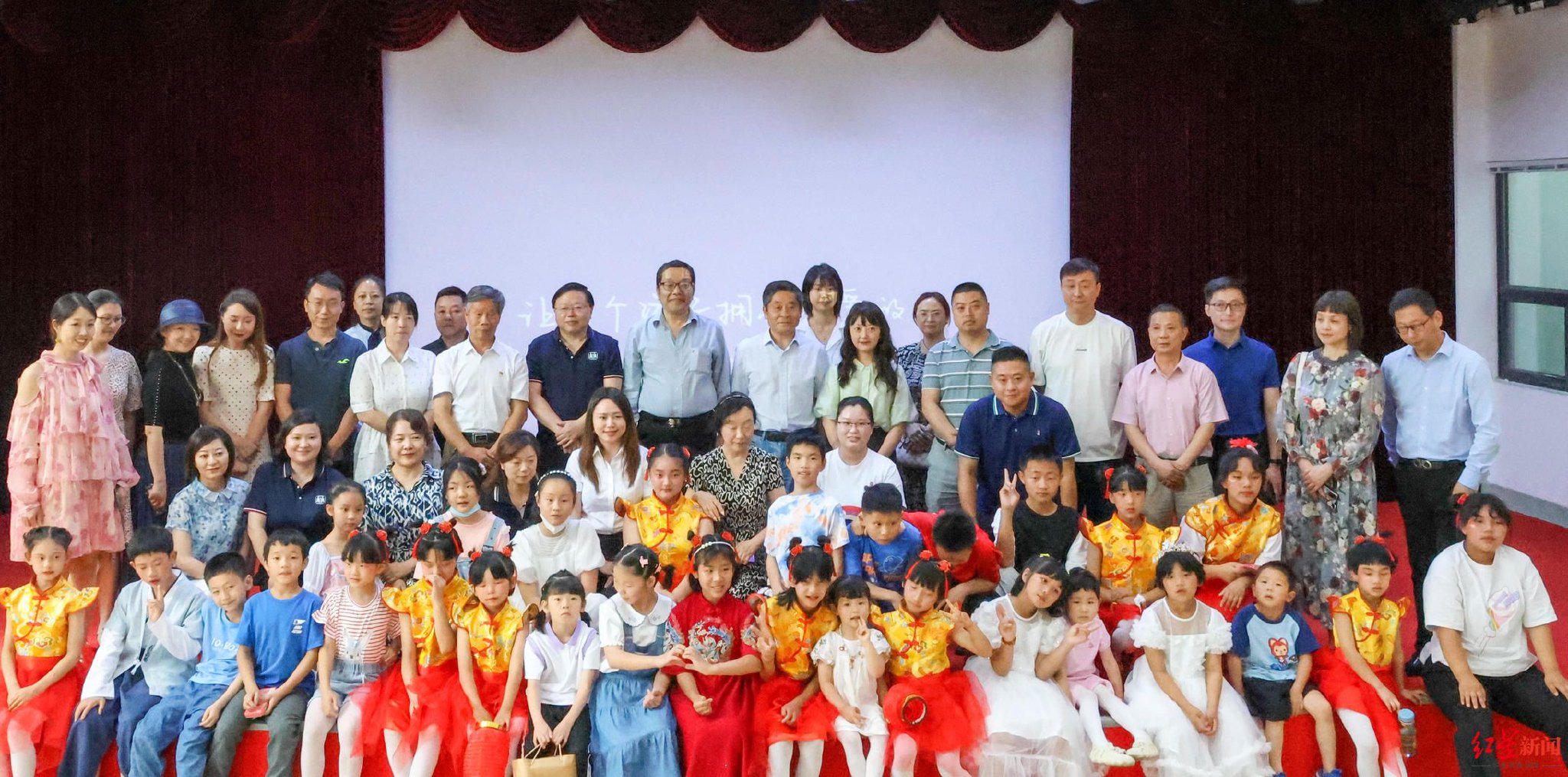 成都SOS儿童村举办“六一”儿童节暨公众开放日庆祝活动