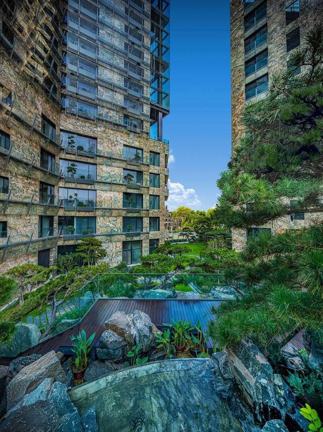 世界级建筑大师让·努维尔操刀设计,打造北四环的高颜值建筑地标。图为大都会NAVA实景图。