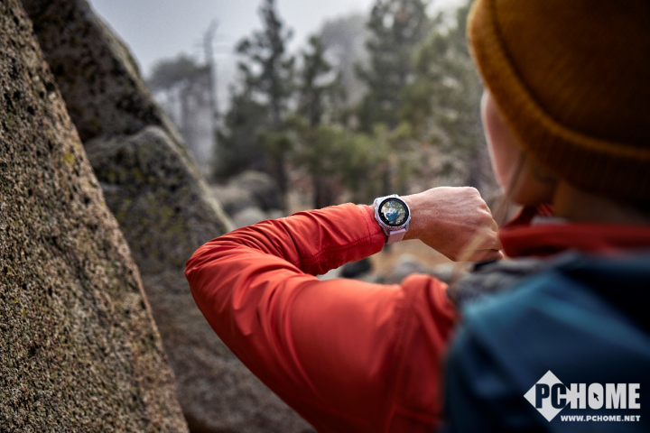 佳明EPIX Pro商务运动智能腕表来袭，加入LED照明灯