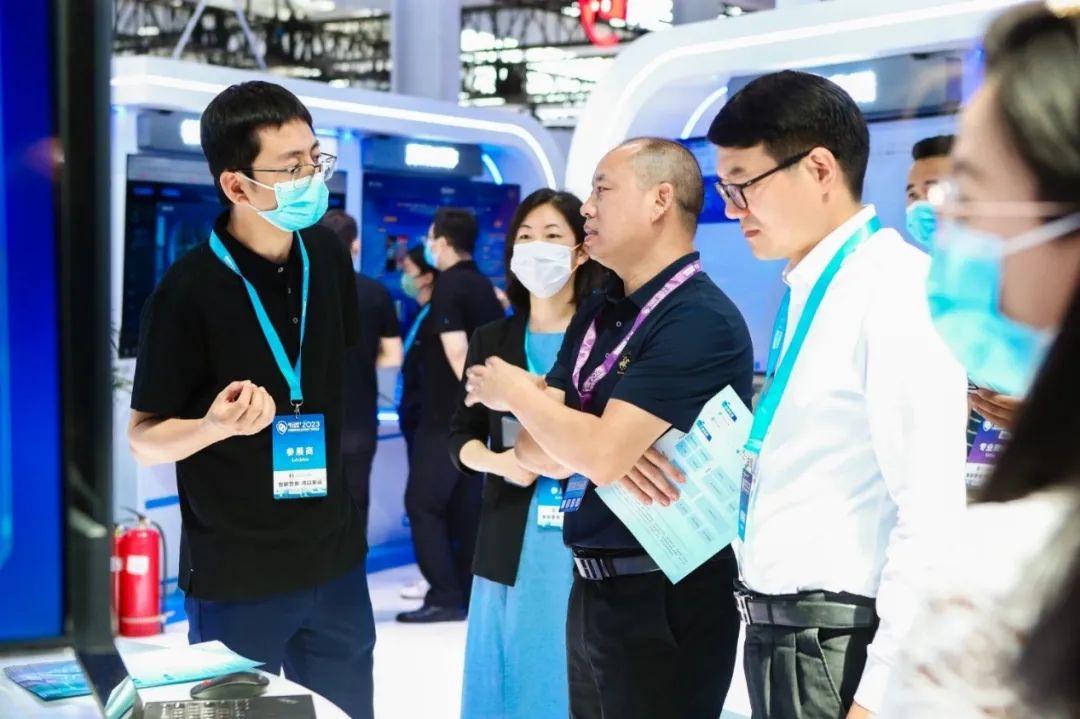 国云基座 数字赋警 中国电信自研安防产品集中亮相安博会