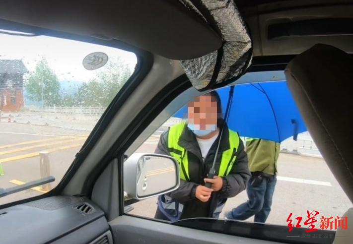 “自驾路过泸沽湖被强购门票”调查：去年暑假211人次办理过境退票，官方称系历史遗留问题