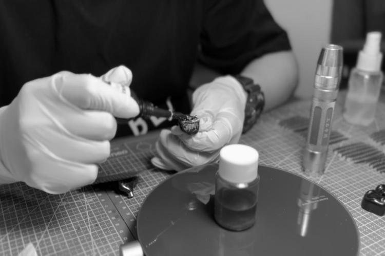 当真无线成为主流，传统耳机厂商将何去何从？