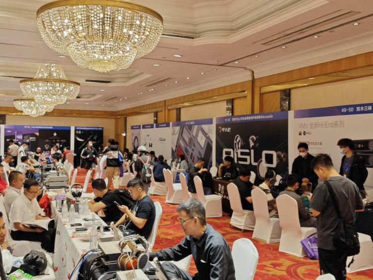 当真无线成为主流，传统耳机厂商将何去何从？