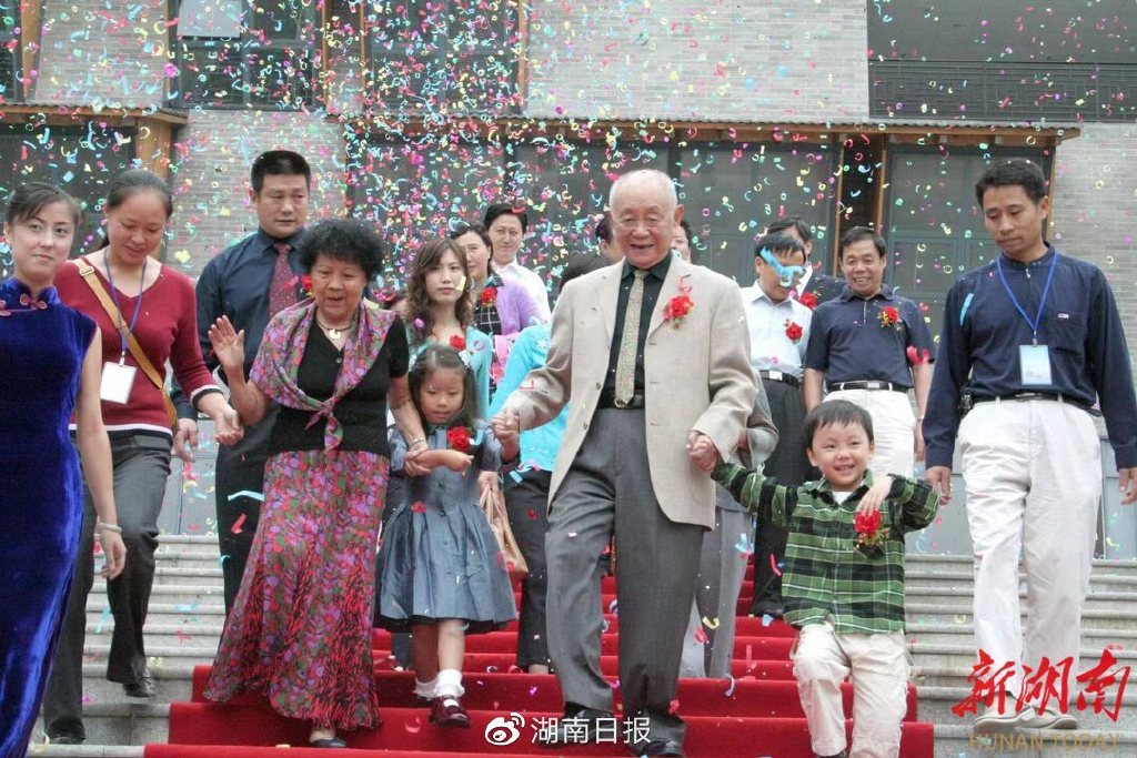 湘西农村墓碑图片_湘西墓碑款式_墓碑湘西农村图片高清
