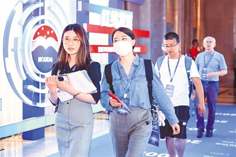 股东认可，贵州茅台股东大会13项议案高票通过