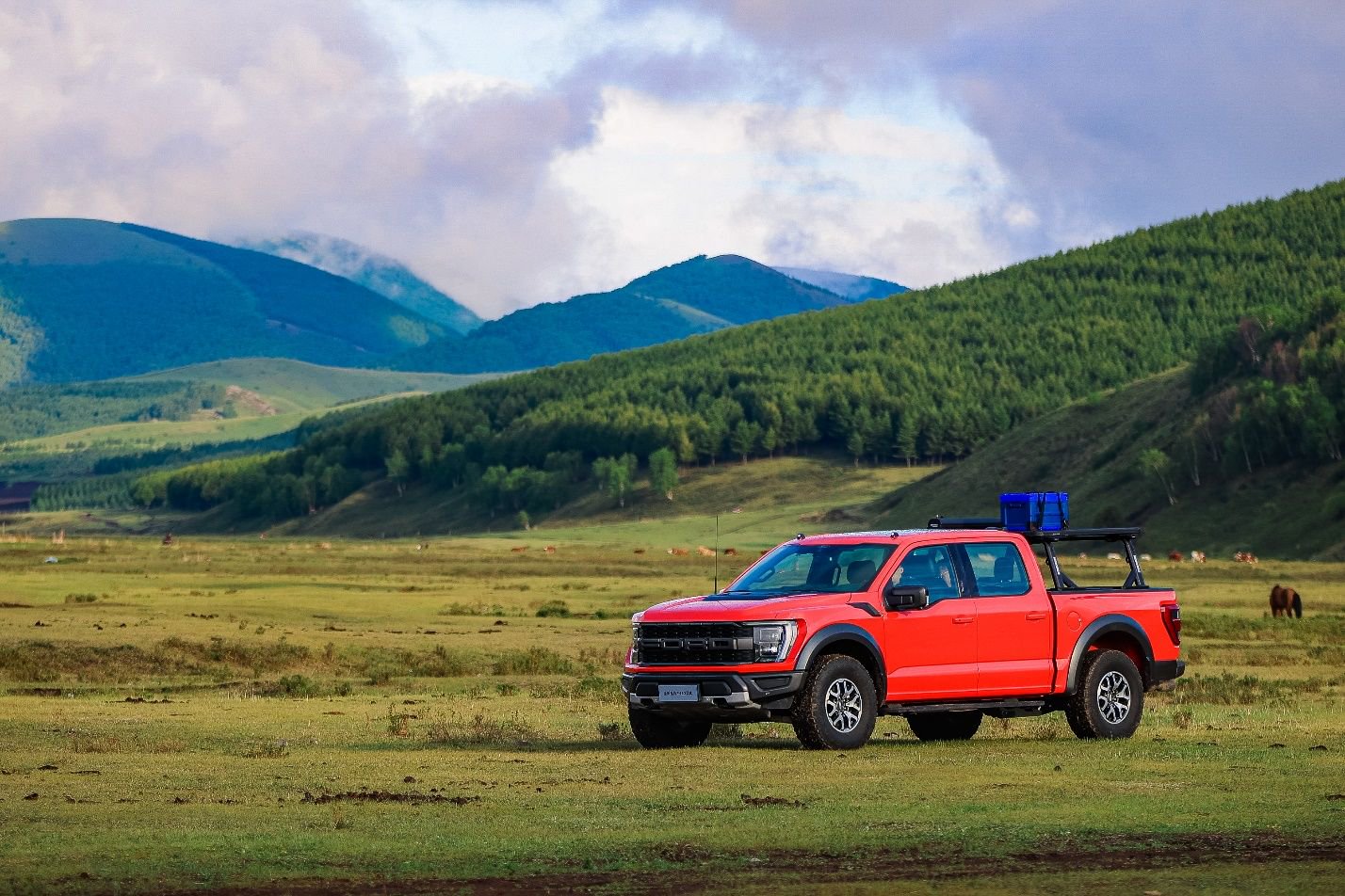 全新一代福特F-150猛禽加装“至猛征途”扩展附件组