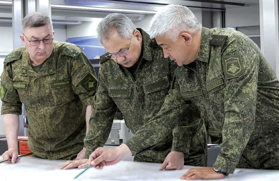 “瓦格纳事件”后，俄防长绍伊古首次公开露面：视察乌东前线指挥所