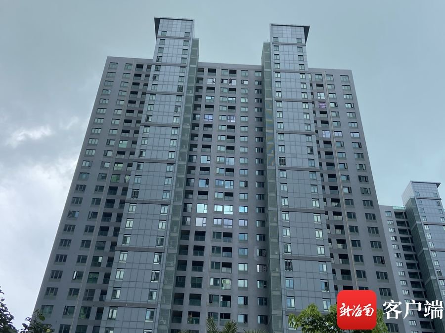 小区外立面。记者 孙春丽 摄