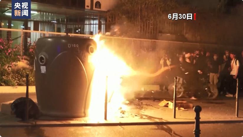 1350辆车被纵火,奥运施工现场遭破坏,被捕者平均年龄17岁!姆巴佩怒了:你们破坏的是自己的城市