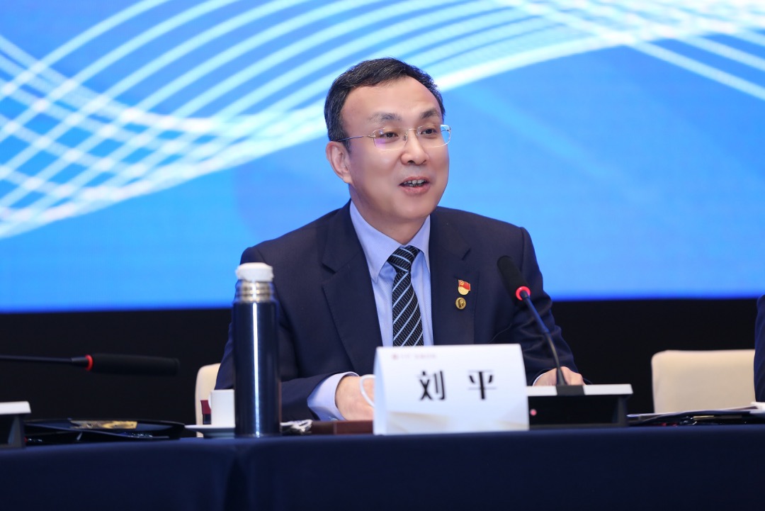 “碧恒万融”时代彻底落幕，新宇宙房企保利来袭，只是靠躺赢吗？