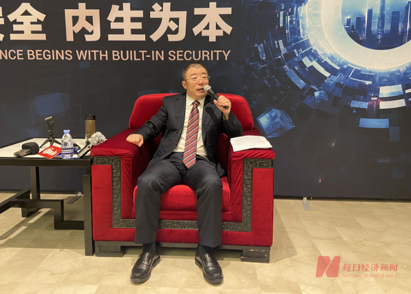 奇安信集团董事长齐向东接受记者采访 图片来源:每经记者 张蕊 摄
