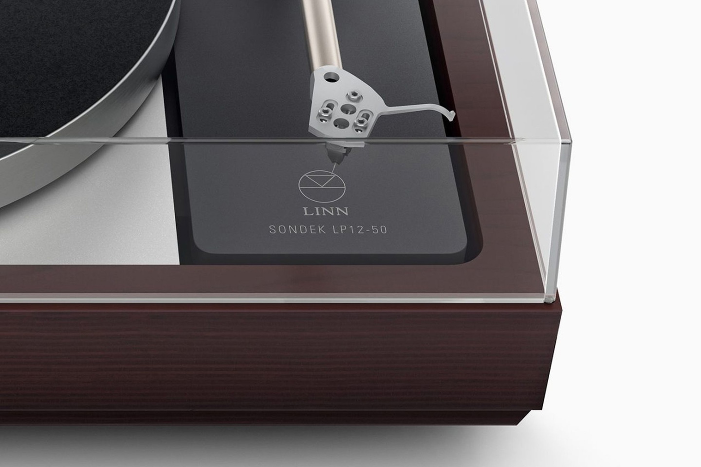 乔纳森离开苹果后参与的首个硬件项目曝光：售价 6 万美元的唱机