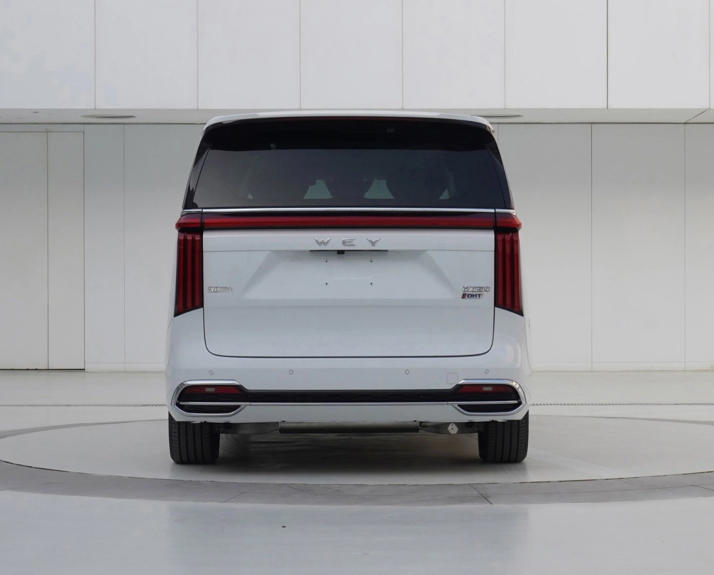 魏牌高山 MPV 车型内饰公布：配备双悬浮式零重力按摩座椅、车载冰箱