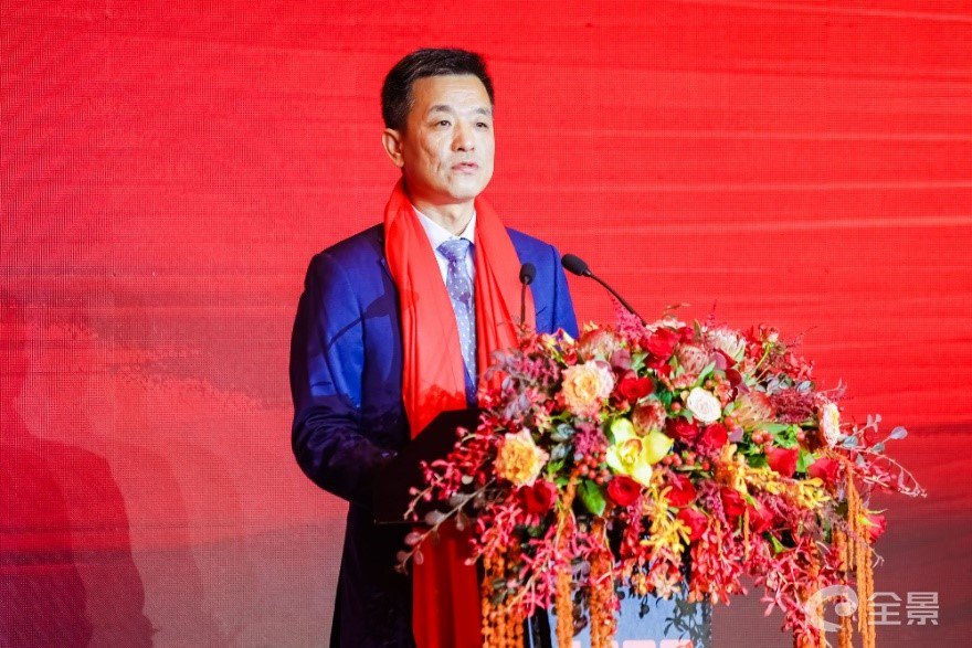 上海市闵行区副区长李锐致辞