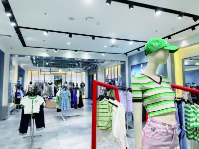 服饰厂规模大小 a946-35cd1d9c4ab5c90649db682ad4979955.jpg