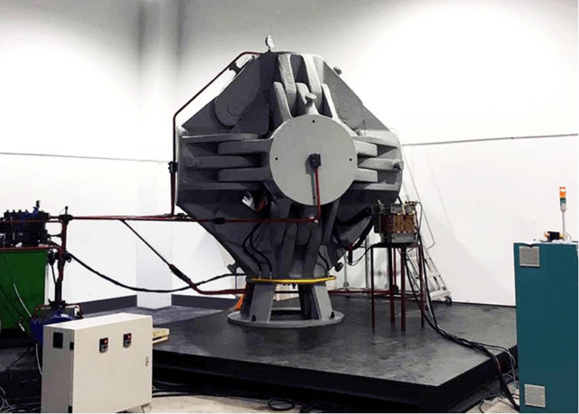 图：培育钻石顶压机