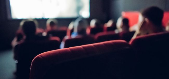 一个月三度转让股权 万达电影未来向何方？