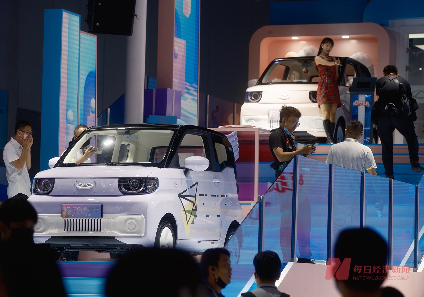 自主车企“半年考”收官！市占率首超50%，五强座次调整，销冠无悬念