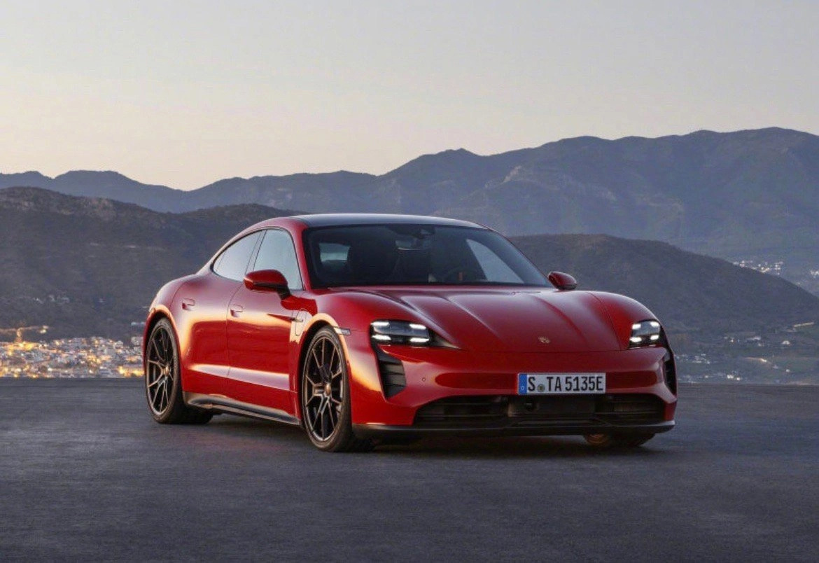 消息称保时捷曾向比亚迪、理想汽车和蔚来寻求合作,但均遭拒