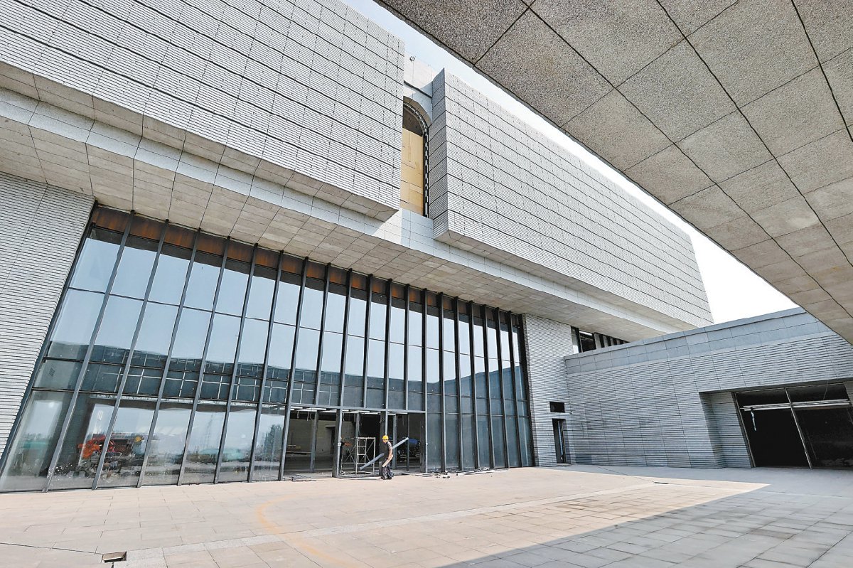 建设中的山海关中国长城博物馆。 本报记者 邓伟摄