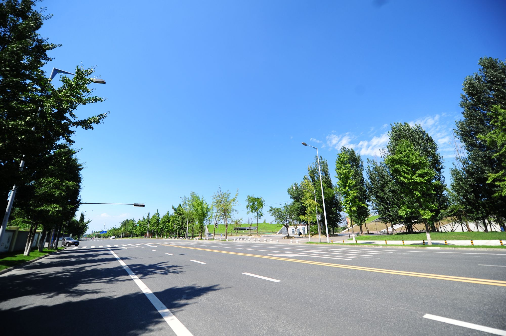 ▲干净整洁的道路
