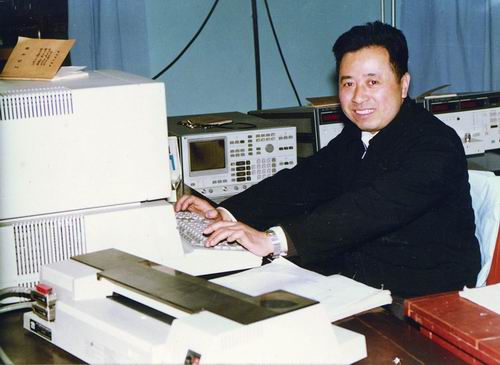 姚熹：向世界铁电陶瓷领域传递中国声音