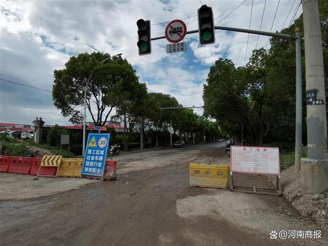 △永丰街道目前正在对富永路开展修缮