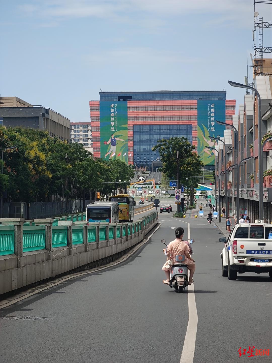 一夜爆火的小餐馆(城中村人气最旺的餐馆)