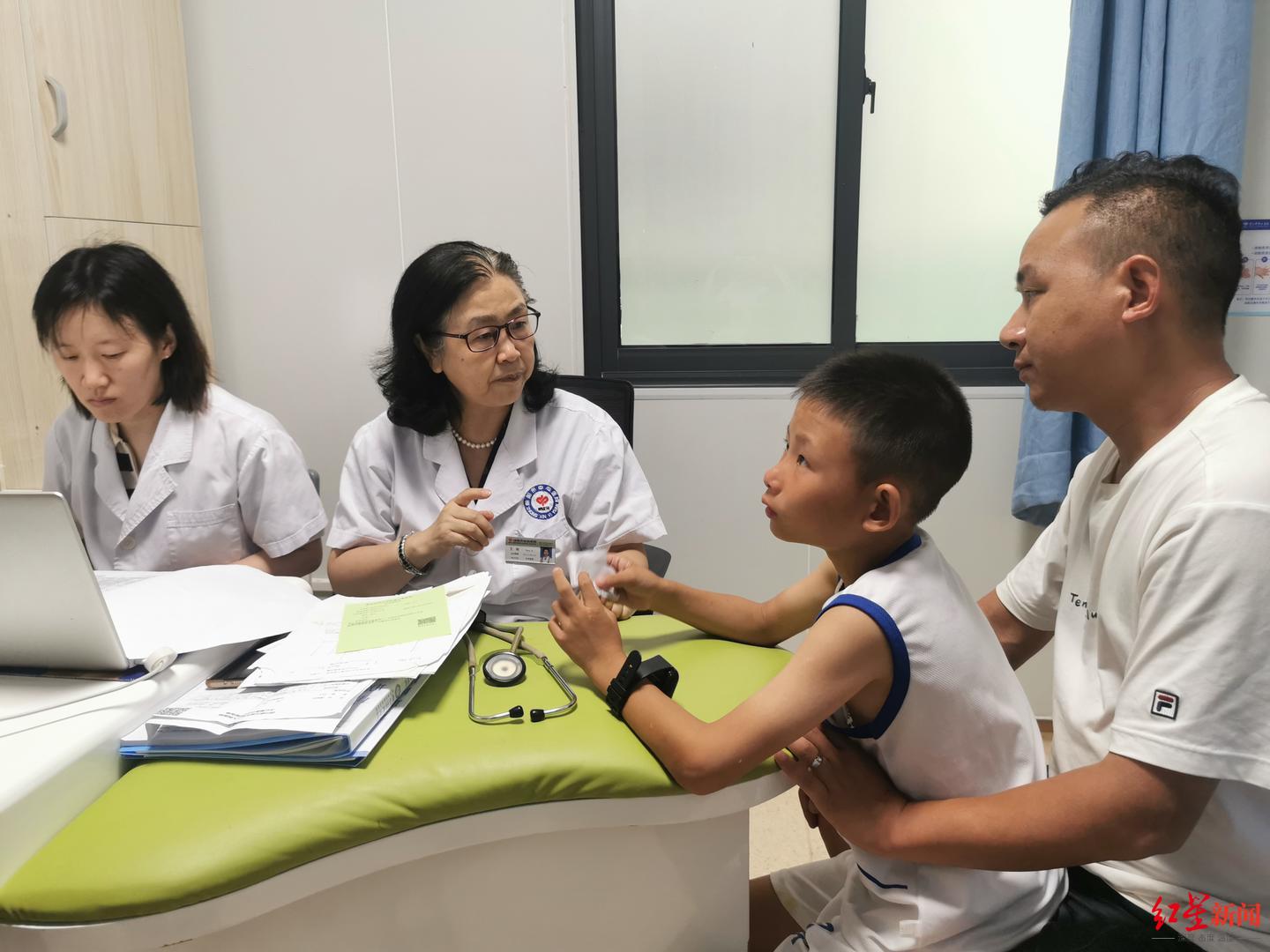 岁“数学奇童”确诊阿斯伯格综合征共病智力语言障碍专家给出初步治疗方案