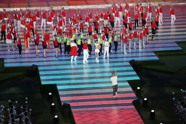 应运而声㊱丨“可乐男孩”薛枭的喊话很提气祝福这样的“可乐人”