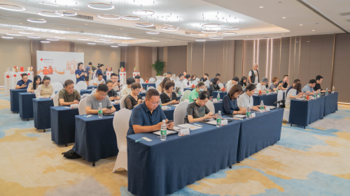 沈阳作为东北酒文化的代表城市,娄老师坚信在未来,酒鬼酒一定会受到欢迎。