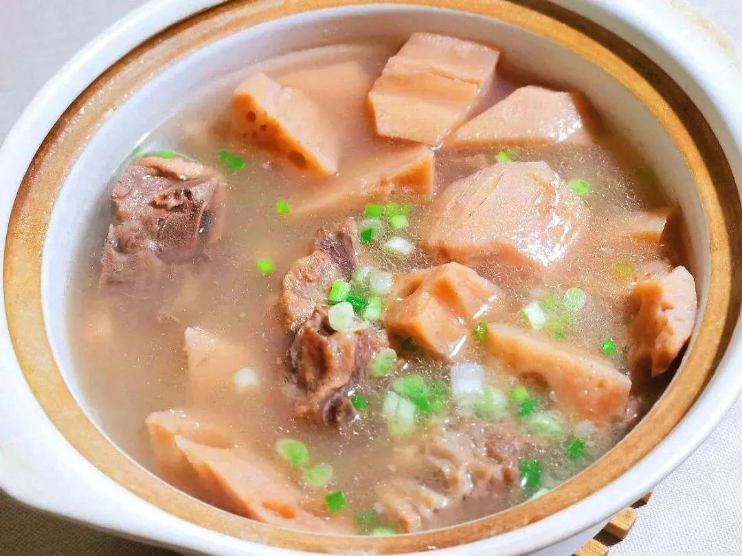 排骨汤怎么炖有营养 13f9-728c93edd3aab608b159c254b85f226c.jpg